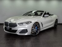 BMW 8 SERIES